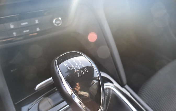 Opel Insignia cena 52200 przebieg: 156309, rok produkcji 2019 z Sieraków małe 529